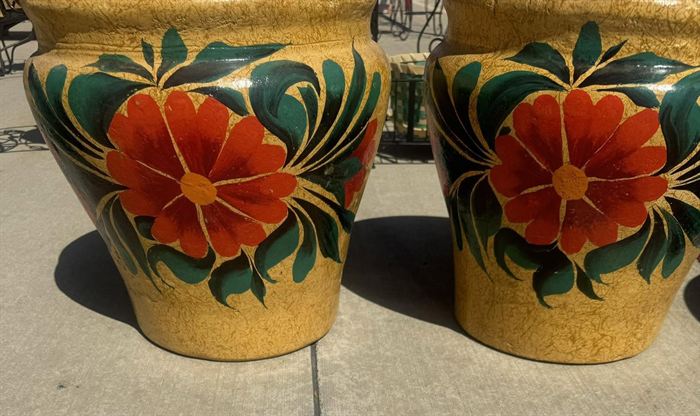 Hand-painted talavera pots on a gold ground